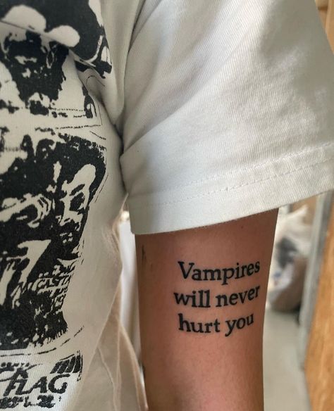 ig: yuenio Interview With The Vampire Tattoo, Gerard Way Tattoo, Vampire Tattoo Ideas, Vampire Tattoo, Gerard And Frank, Interview With The Vampire, Tattoo Inspo, Tattoos And Piercings, I Tattoo