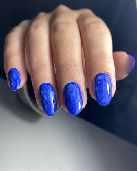 21 Fall Blue Nails 2024: Trendy Designs with Gold Flakes & French Tips Blue Iridescent Nails, Fall Blue Nails, Blue Long Nails, Iridescent Nails, Fall Blue, Nail Types, Holographic Blue, Long Almond, Butterfly Decal