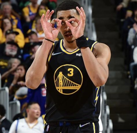 Jordan Poole Icon, Golden State Warriors Pictures, Live Meme, Nba Stephen Curry, Jordan Poole, Basketball Photos, Basketball Is Life, Nba Pictures, A Basketball