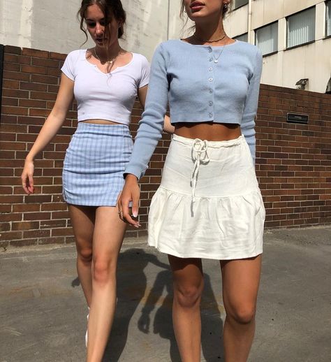 Brandy Melville Germany on Instagram: “#brandygermany” Brandy Skirt Outfits, Brandy Outfit, Brandy Skirt, Brandy Fits, Bff Matching Outfits, Cardigan Summer, Spring Cardigan, Brandy Melville Outfits, Brandy Melville Skirt