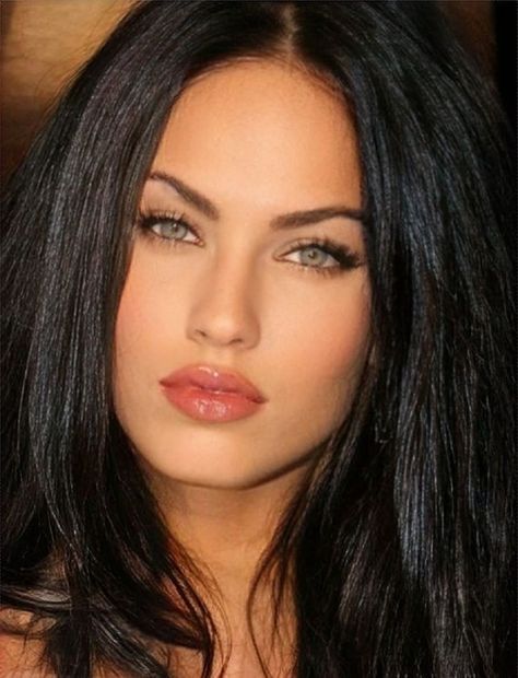 Megan Fox Face, Megan Fox Makeup, 90s Makeup Look, Jennifer Check, Megan Denise Fox, Barbara Mori, Megan Fox, Fashion Mistakes, 10 Pounds