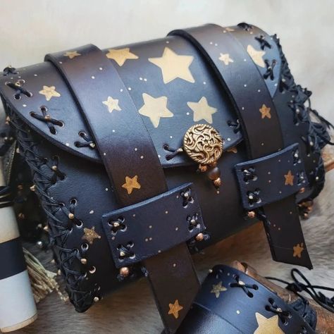 Adventure Pouch, Space Outfit, Star Clothing, Brass Buttons, 영감을 주는 캐릭터, Fantasy Jewelry, Gold Star, Cute Bags, Character Outfits