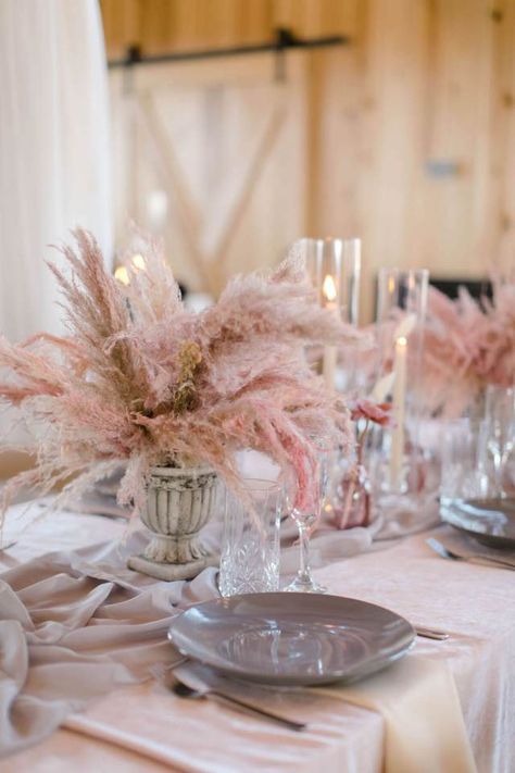 Pink pampas grass centerpiece | Wedding Decor Inspiration with Chic Neutrals, Pinks and Pampas Grass - Perfete Pampas Grass Centerpiece Wedding, Grass Centerpiece Wedding, Pampas Grass Centerpiece, Grass Centerpiece, Pink Pampas, Pink Pampas Grass, Spring Wine, Women's Conference, Brides Room