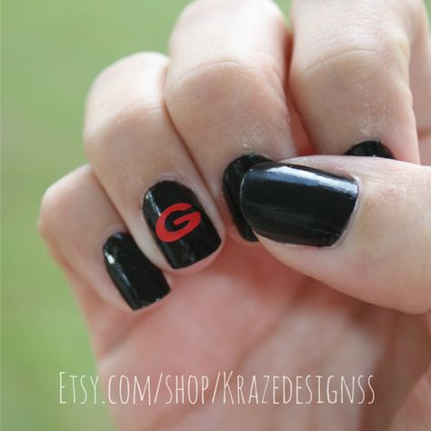 20 Georgia Bulldogs Vinyl Nail Art  Georgia by BrickroomDesigns Uga Nails Design, Georgia Bulldog Nails Designs, Georgia Football Nails, Ga Bulldog Nails, Georgia Bulldog Nails, Uga Nails, Georgia Nails, Ga Bulldog Nails Red Black, Bulldog Nails