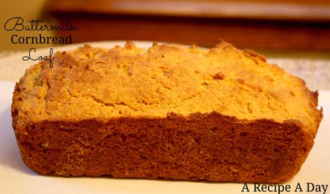 Cast Iron Loaf Pan, Cornbread Loaf, Sweet Cornbread Recipe, Pan Cornbread, Cornbread Recipe Sweet, Buttermilk Cornbread, Sweet Cornbread, Cornbread Recipe, Loaf Recipes