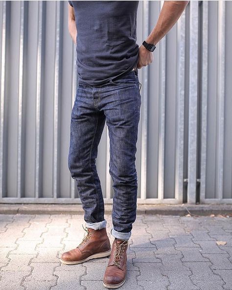 Slim Kojima / Regram @sel.vage Rugged Selvedge Straight Leg Jeans, Rugged Fitted Denim Jeans, Mens Raw Selvedge Denim Outfit, Rugged Rigid Denim Blue Jeans, Rugged Selvedge Jeans In Rigid Denim, Men's Denim Style, Boots Outfit Men, Red Wing Boots, Mens Fashion Rugged