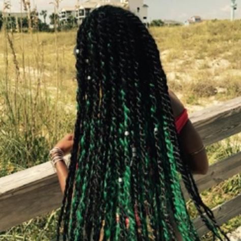 Green Senegalese Twists Green Twists Braids, Green Twists, Twists Locs, Benin Kingdom, The Best Hair Products, Birthday 2023, Best Hair Products, Senegalese Twists, Women Braids