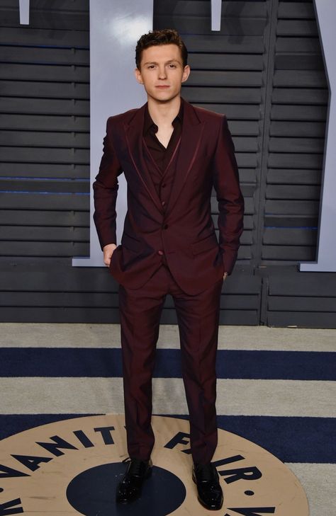 Tom Holland A Man In A Suit, Man In A Suit, Billy Elliot, Tom Holland Peter Parker, Tom Holland Spiderman, Tommy Boy, Bespoke Suit, Red Suit, Peter Parker