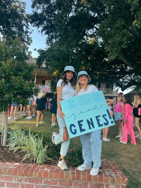 Big Little Sorority Shirts, Big Little Reveal, Good Genes, Delta Gamma, Delta Zeta, Sorority Shirts, Bid Day, Cute Jeans, Work Week