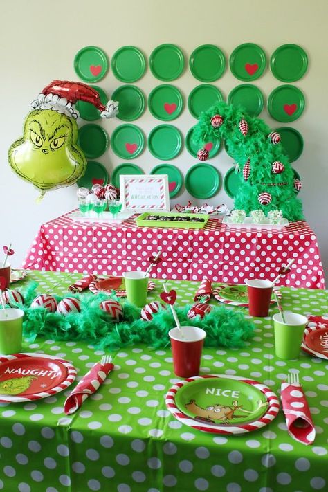 Grinch Party Tables from a "Party Like a Grinch" Christmas Party on Kara's Party Ideas | KarasPartyIdeas.com Grinch Birthday Party, Grinch Party Ideas, Grinch Night, A Grinch Christmas, Grinchmas Party, Grinch Birthday, Grinch Cake, Christmas Party Ideas For Teens, Grinch Ideas