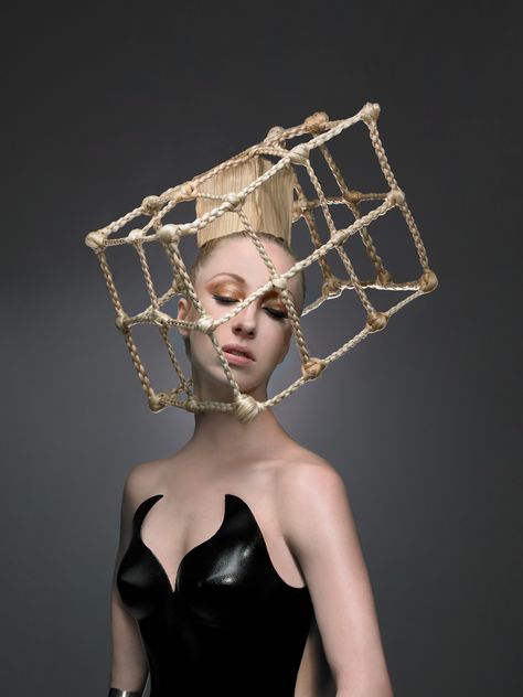 G-Metrik collection by Matrix Artist Robert Santana #avantgarde Avangard Hair Hairstyles, Futuristic Hairstyles, Futuristic Hair, Hair Styling Tips, Long Hair Designs, Money Pieces, Avant Garde Hair, Runway Hair, New Hair Trends