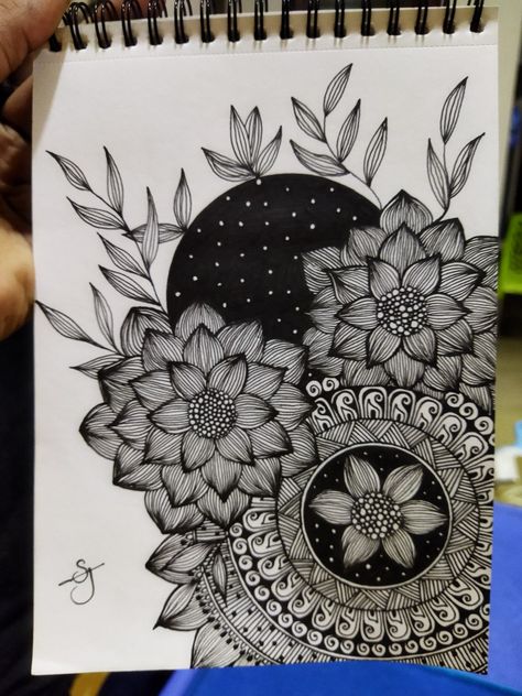 Plant Mandala Art, Vignette Art Drawing Simple, Flower Mandala Sketch, Mandala Drawing Ideas Creative Beautiful, Best Doodle Art, Mandala Art Ideas Creative, Vignette Drawing, Small Mandala Art, Unique Doodle Art