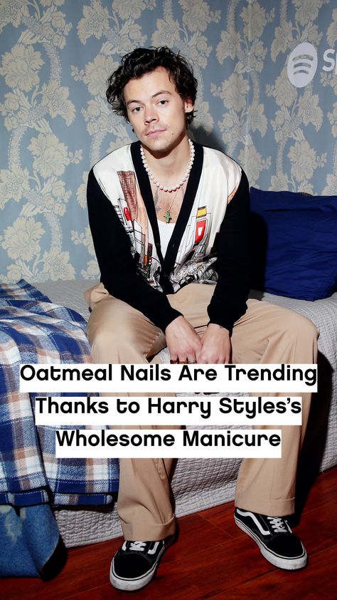 You may already be familiar with oat milk #nails, the #manicure equivalent of no-makeup makeup, but #HarryStyles has firmly cemented oatmeal nails as the next cute color to add to your stash. Oatmeal Nail Color, Oatmeal Nails, Oat Milk Nails, Milk Nails, Latest Nail Trends, Glamour Uk, Nail Health, Oat Milk, North London