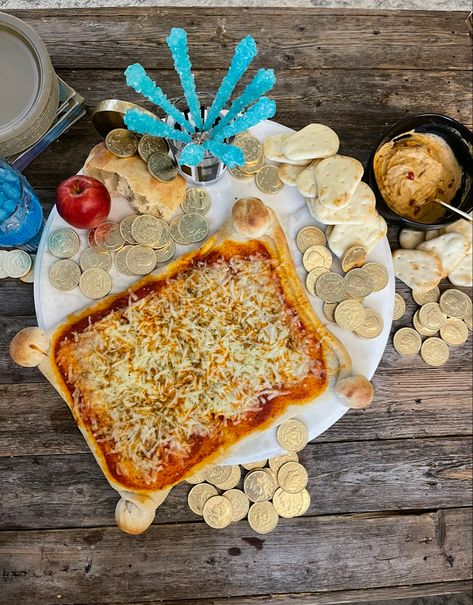 Aladin Themed Food, Aladdin Snack Ideas, Aladdin Party Food Ideas, Aladdin Snacks, Aladdin Themed Dinner, Aladdin Food Ideas, Disney Party Food Ideas For Adults, Aladdin Birthday Party Food, Aladdin Party Food