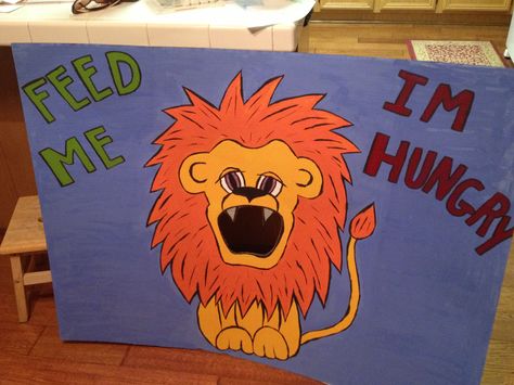 Feed the Lion Game Lion Games, Lion Craft, Jungle Decorations, Animal Crafts For Kids, Disney Day, Fun Fair, Trunk Or Treat, Circus Party, Animal Crafts