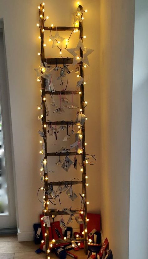 30+ DIY Christmas Ladders Ideas to Turn Your Home into a Winter Wonderland | HubPages Christmas Ladders Ideas, Christmas Prompts, Old Ladder Decor, Ladder Christmas Tree, Christmas Ladder, Alternative Christmas Tree, Christmas Stocking Holders, Unique Christmas Trees, Christmas Swags