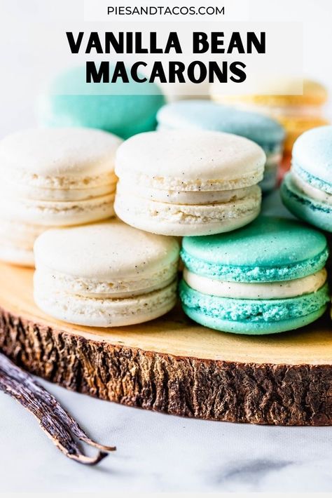 Vanilla Macarons Recipe, Sophisticated Desserts, Vanilla Macaron Recipes, Petit Cakes, Vanilla Bean Macarons, Macarons Ideas, Macaron Pistache, French Macaroon Recipes, Cake Macarons