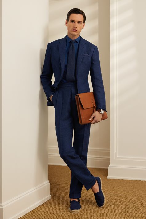 Ralph Lauren Purple Label Men’s Spring 2024 Office Old Money, Gentleman Mode, Ralph Lauren Purple Label Men, Old Money Fashion, 2024 Menswear, Ralph Lauren Suits, Ralph Lauren Menswear, Money Fashion, Casual Menswear