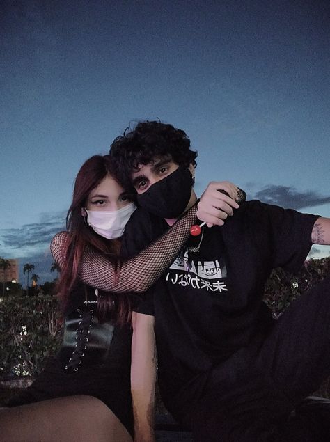 #aesthetic #couple #casal #boyfriend
#girlfriend #ily #ilysm #tumblr #ulzzang Soft And Goth Couple, Girl Couple Aesthetic, Goth Couple, Aesthetic Couple, Girl Couple, E Girl, Grunge Style, Couple Aesthetic, Boyfriend Girlfriend