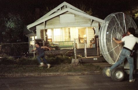 The Outsiders Behind The Scenes 1983, The Outsiders Deleted Scenes, Tommy Howell, Outsiders Imagines, Outsiders Greasers, 80’s Men, Thomas Howell, Outsiders Movie, The Outsiders Cast