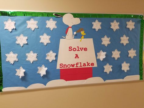 Math Winter Bulletin Board Ideas, Winter Math Bulletin Boards, Winter Themed Bulletin Boards, December Math, Winter Bulletin Board, Sped Math, Winter Math Activities, Math Bulletin Boards, Winter Bulletin