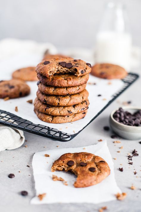 Flourless Chocolate Chip Cookies - Delicious and Healthy by Maya Easy Cookies Recipes, Flourless Chocolate Chip Cookies, Chocolate Chip Cookie Brownies, Food Photography Dessert, Chocolate Chip Zucchini Bread, Baking Photography, Chocolate Chip Cookie Mix, Gluten Free Chocolate Chip Cookies, Easy Chocolate Chip Cookies