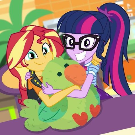 Twilight Sparkle And Sunset Shimmer, Mlp Twilight Sparkle, My Little Pony Applejack, Mlp Twilight, Equestrian Girls, My Lil Pony, My Little Pony Comic, My Little Pony Characters, Mlp Equestria Girls