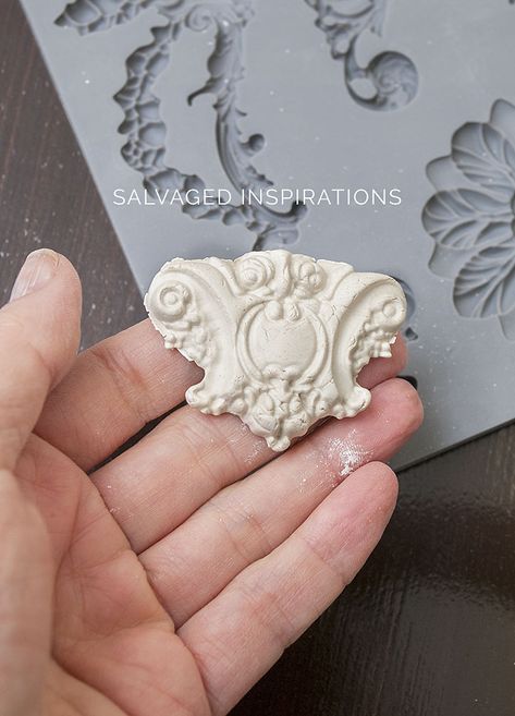 DIY Furniture Appliques | Iron Orchid Molds - Salvaged Inspirations Diy Furniture Appliques, Salvaged Inspirations, Orchid Design, Furniture Appliques, Diy Ombre, Formy Silikonowe, Iron Orchid Designs, Table Makeover, Entry Table