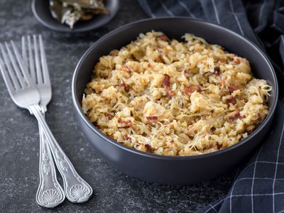 Serbian Sauerkraut and Beans Recipe - Kupus i Grah Bacon Rice, German Sauerkraut, Cabbage Juice, Vegetarian Cabbage, Great Northern Beans, Beans Recipe, Eastern European, Veggie Sides, How To Make Homemade