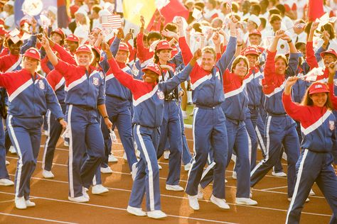 Here's What Team USA's Summer Olympics Uniforms Have Looked Like Over the Past 50 Years Olympic Outfits, Vintage Olympics, Picnic Outfit Summer, Olympics Party, Usa Summer, 1984 Olympics, Olympic Party, Olympics Opening Ceremony, Us Olympics