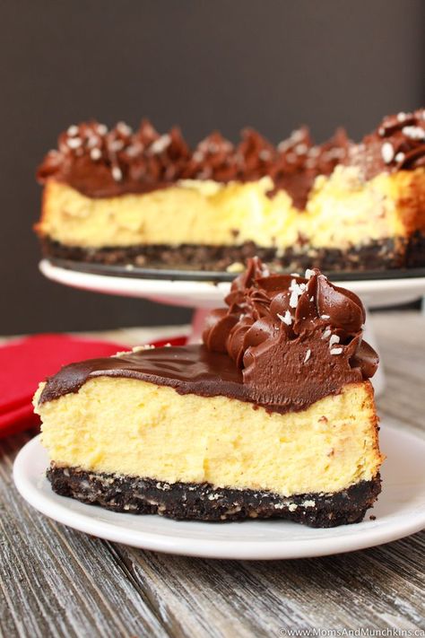 Nanaimo Bar Cheesecake Recipe - A delicious twist on a classic Canadian dessert. If you haven't tried a Nanaimo Bar, you don't know what you're missing! A delicious combination of chocolate, coconut and creamy custard. This makes a great holiday party dessert but don't wait until the holidays to give it a try. #cheesecake #holidaydessert #canadiandessert Nanaimo Bar Cheesecake, Canadian Desserts, Canadian Dessert Recipes, Canadian Baking, Canada Recipes, Seasonal Meals, Gourmet Baking, Nanaimo Bar, Holiday Party Desserts