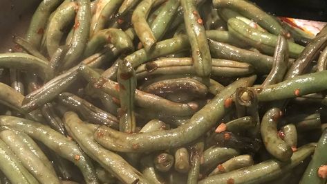 Sweet and Spicy Green Beans | Allrecipes Spicy Green Bean Recipes, Spicy Green Beans, Honey And Soy Sauce, Honey Soy, Chili Garlic Sauce, Fresh Green Beans, Green Bean Recipes, Honey Garlic, Chili Sauce