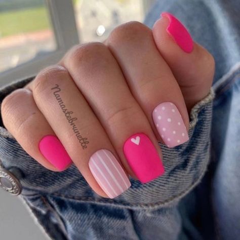 Barbie Pink Nails, Valentine Nails, Colorful Nails, Her Nails, Cute Gel Nails, Dipped Nails, Girls Nails, Nail Arts, Valentine's Day Nails