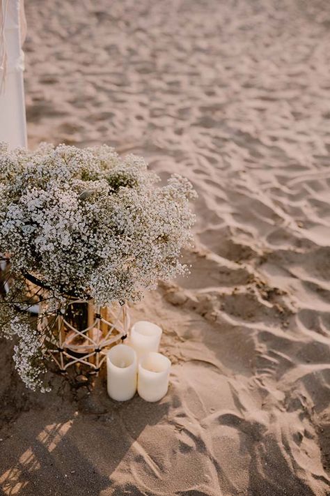 Mariage-boheme-plage-2018-00010 Image Boheme, Croatian Wedding, Fields Of Gold, Wallpaper Pastel, Perfect Wedding, Beach Wedding, Wedding Ceremony, Dandelion, Destination Wedding