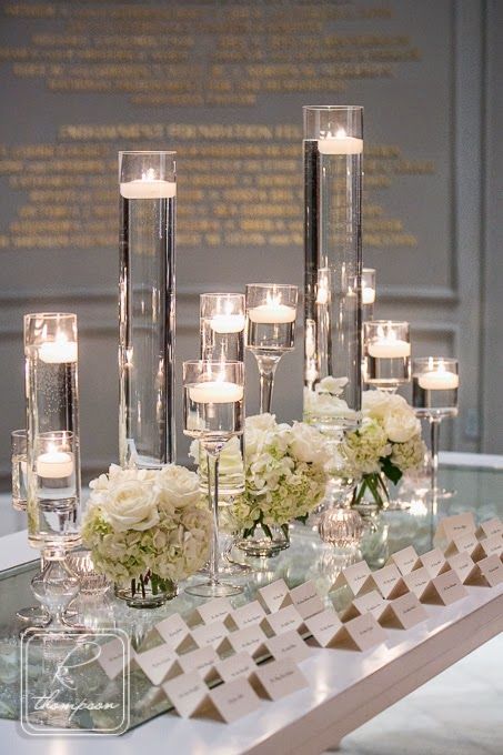 Candle Floating Centerpiece, Candles Reception, Floating Candle Centerpieces, Bride Magazine, Card Table, Wedding Centerpieces Diy, Wedding Table Decorations, Wedding Table Settings, Candle Centerpieces