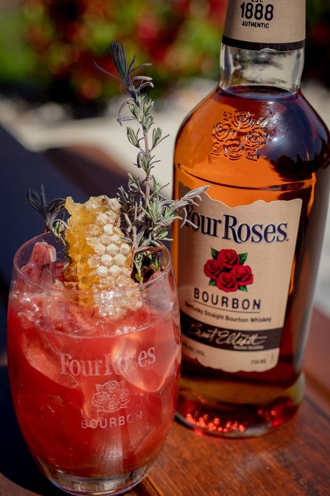 Strawberry Bourbon Cocktail, Four Roses Bourbon Recipes, 4 Roses Bourbon, Four Roses Bourbon, Bourbon Smash, Bourbon Recipes, Rose Sangria, Rose Cocktail, Bourbon Drinks