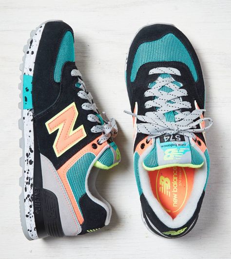 New Balance 574 Sneaker ya los quiero New Balance 547, Shoes Heels Prom, Black New Balance, Outlet Nike, Shoes Sale, Latest Shoe Trends, New Balance 574, Free Shoes, Cheap Shoes