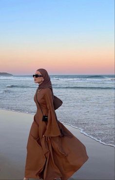 Ramadan Hijab Outfit, Casual Abaya Outfits, Abaya Fashion Modern, Hijabi Mode, Modest Outfits Muslim, Outfits Muslim, Hijab Fashion Summer, Estilo Hijab, Stile Hijab