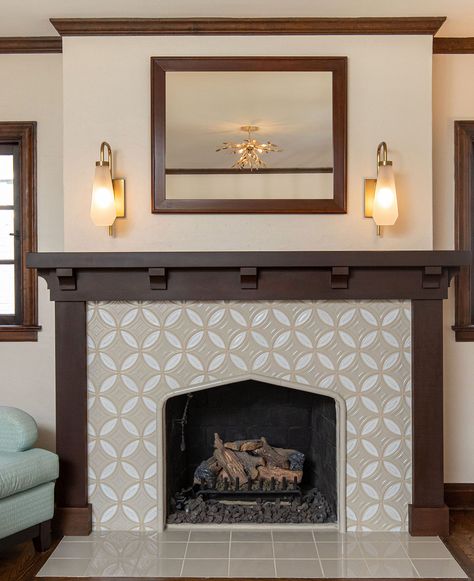 1920s Fireplace Makeover, 1940s Fireplace, 1950s Fireplace, 1920s Fireplace, 1930 Bungalow, Fireplace Renovation, Tiled Fireplace, Style Fireplace, Fireplace Room