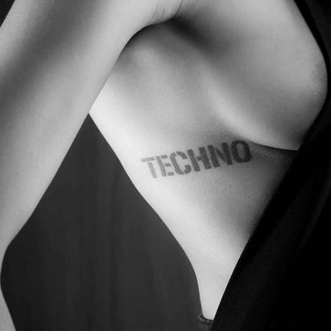 Techno en la piel #TechnoMusic #TechnoMedellin #Techno #Music #Medellin Techno Tattoo Ideas, Techno Tattoo, Music Lover Tattoo, Empire Tattoo, Tattoo Music, Super Tattoo, Minimal Techno, Tattoos For Lovers, Music Tattoo