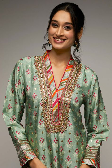 Gopi Vaid | Mint Green Kurta And Palazzo | INDIASPOPUP.COM Printed Indian Suits, Printed Kurti With Lace Design, Gopi Vaid Designs, Modal Silk Kurti Designs, Floral Kurti, Long Kurti Patterns, Kamiz Design, Ethnic Print Pattern, Kurta Embroidery