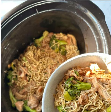 Slow Cooker Honey Soy Chicken Noodles – Move With Us Slow Cooker Honey Soy Chicken Noodles, Honey Soy Chicken Thighs, Move With Us, Teriyaki Chicken Crock Pot, Crockpot Chicken And Noodles, Honey Soy Chicken, Soy Chicken, Chicken Dishes Easy, Chicken Noodles