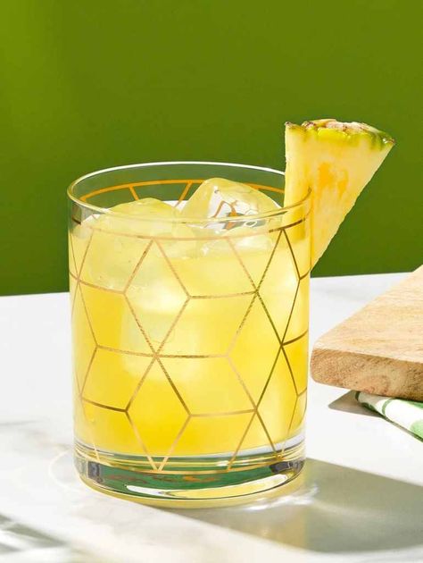 Tequila Pineapple, Coconut Tequila, Cocktail Party Drinks, Tequila Drinks, Party Appetizers, Tropical Drink, Drink Recipe, Delicious Cocktails, Adult Drinks