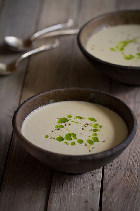 Creamy Cabbage Soup with Chive Oil and Cumin Seeds Creamy Cabbage Soup, Chive Oil, Creamy Cabbage, Creamed Cabbage, Vegetarian Cabbage, Vegan Soup Recipes, Cumin Seeds, Delicious Soup Recipes, Cabbage Soup