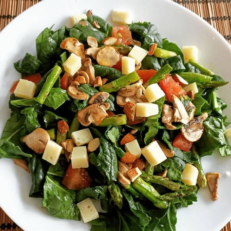 Spinach Salad With Chicken, Healthy Chicken Salad Recipe, Salad Recipes Lunch, Chicken Salad Recipe Easy, Chopped Salad Recipes, Side Salad Recipes, Vegetarian Salad Recipes, Easy Pasta Salad Recipe, Salad Easy