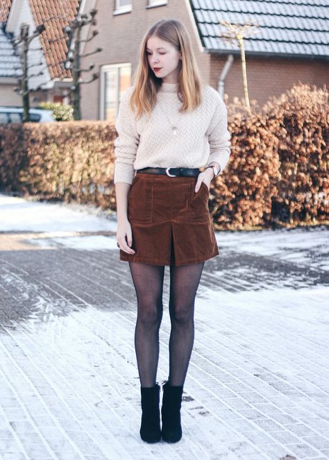 Brown Skirt Outfit, Work Outfits Ideas, Nerd Fashion, Silk Outfit, Classy Work Outfits, Simply The Best, Corduroy Skirt, Neutral Outfit, Wardrobe Style