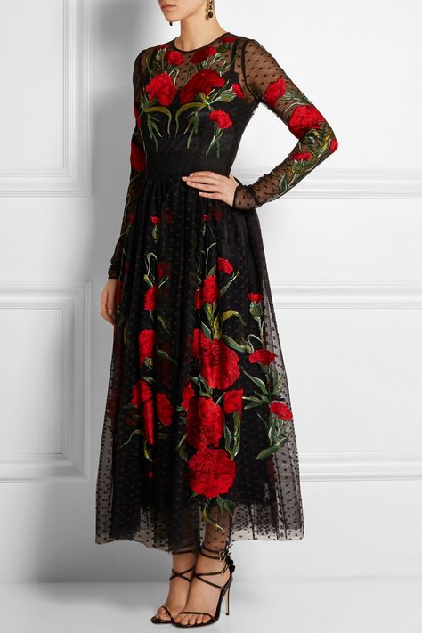 Kore Style, Diner Dress, Embroidered Tulle Dress, Gabbana Dress, Designer Maxi Dress, Elegant Dresses Classy, Dolce Gabbana Dress, Embroidered Tulle, Black Tulle