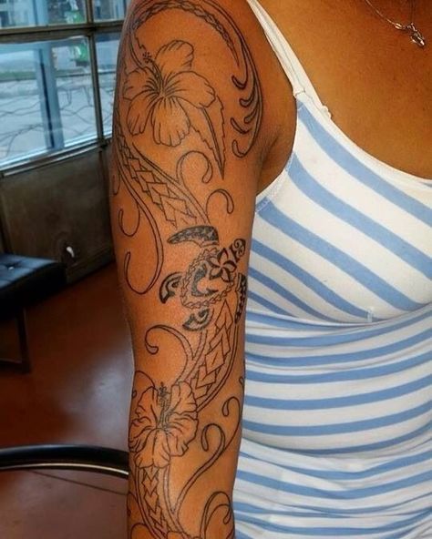 Stunning Flower Tattoos on arm for Girls and Women (9) #tattoo #tattoos #tattoosdesigns #tattoosideas Maori Tattoo Frau, Stammestattoo Designs, Hawaiian Flower Tattoos, Hawaiian Tattoos, Polynesian Tattoos Women, Turtle Tattoo Designs, Maori Tattoo Designs, Samoan Tattoo, Hawaiian Tattoo