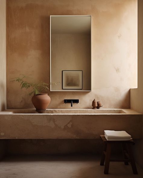 Organic Minimalist Bathroom, Roman Clay Bathroom, Earthy Tone Bathroom, Bathroom Earth Tones, Earthy Bathrooms, Limewash Bathroom, Bathroom Limestone, Clay Bathroom, Hacienda Bathroom