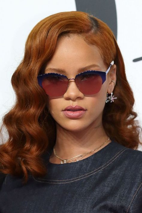 Dress du Jour: Rihanna Is the Ultimate Cool Girl in Dior Rihanna Red Hair, Light Auburn Hair, Looks Rihanna, Hair Colorful, Dior Fashion Show, Ginger Hair Color, Eyewear Trends, Hair Color Auburn, Rihanna Style